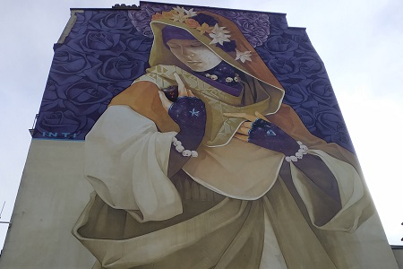 photo de la fresque de street art prise dans le 13e de INTI, intitulée : Madre Segular