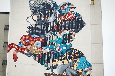 photo of the street art fresco in Paris 13 by Tristan Eaton, entitled: The Revolution Will Not Be Televised
