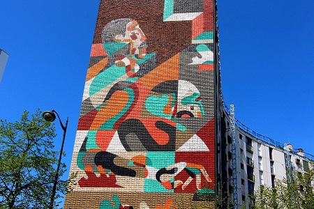 photo of the street art fresco in Paris 13 by Reka, entitled: A Look Toward Paris