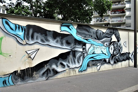 photo of the street art fresco in Paris 13 by Zabou, entitled: Paper Planes