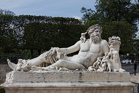 Photo de la statue Nil dans le jardin des Tuileries