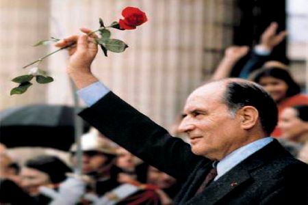 Photo Mitterrand avec une rose