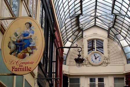 horloge du passage jouffroy