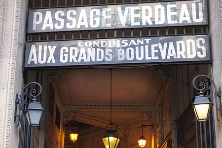 photo de l entrée du passage Verdeau