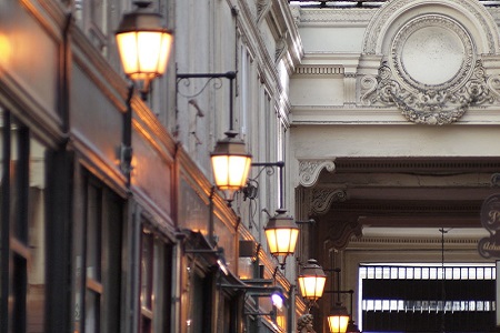 photo des lumieres du passage Verdeau