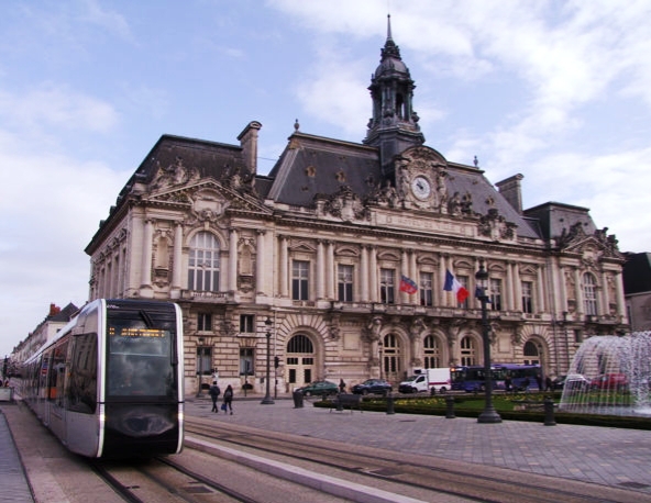 mairie les fontaines tours