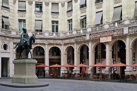 Photo of Place Edouard VII in Paris