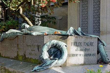Photo of the tomb of Felix Faure