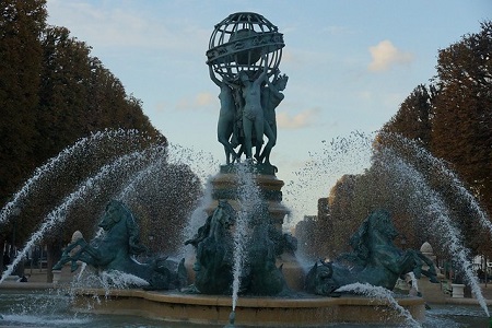 photo de la fontainedes quatres parties du monde à Paris