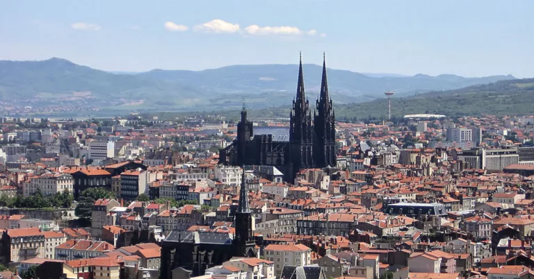 Vue du ciel de Clermont Ferrand