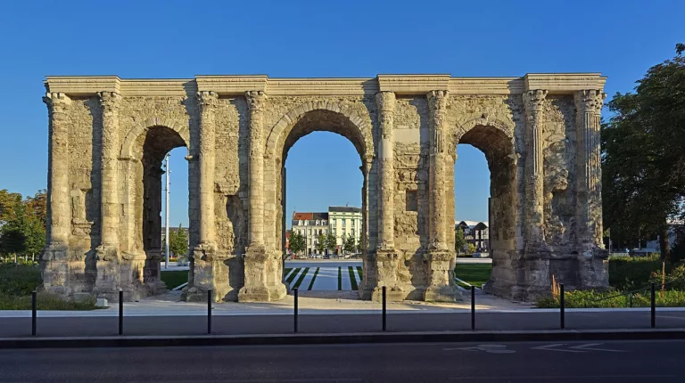 Porte de Mars