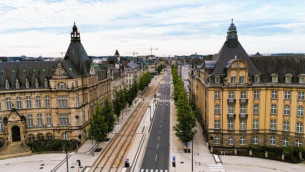 Luxembourg vue sur place de Metz