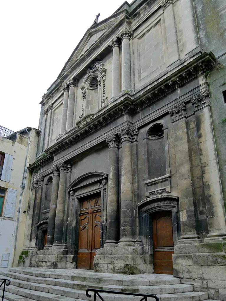 Église Saint-Julien d'Arles