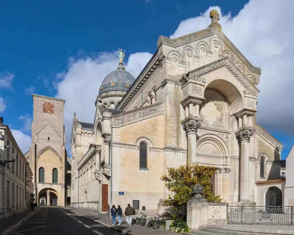 Basilique Saint-Martin de Tours